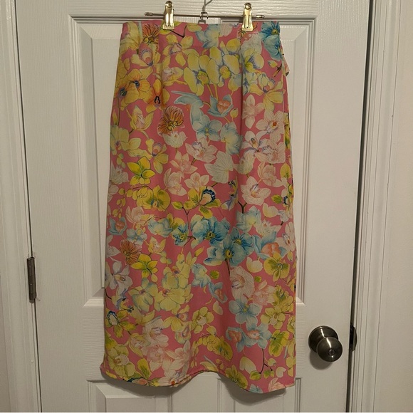 LA FUORI 100% Silk Floral Skirt NWOT - Picture 8 of 15